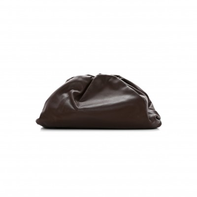 BOTTEGA VENETA SMOOTH BUTTER CALF THE POUCH OVERSIZED CLUTCH BROWNIE (39*19*9cm)