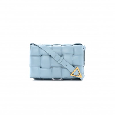 BOTTEGA VENETA NAPPA MAXI INTRECCIO PADDED CASSETTE CROSSBODY BAG ICE  (26*18*8cm)