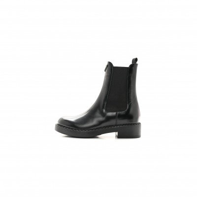 PRADA SPAZZOLATO METAL TRIANGLE LOGO 50MM CHELSEA BOOTS 38 BLACK