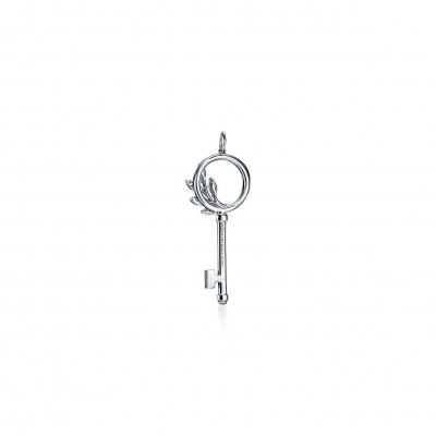 TIFFANY KEYS TIFFANY VICTORIA® DIAMOND VINE CIRCLE KEY IN PLATINUM