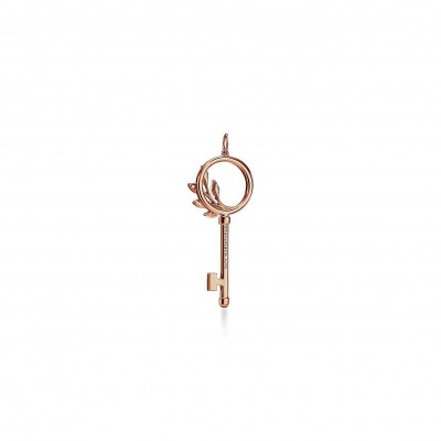 TIFFANY KEYS TIFFANY VICTORIA® DIAMOND VINE CIRCLE KEY IN 18K ROSE GOLD