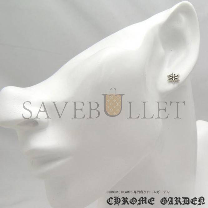 CHROME HEARTS CUT OUT STAR EARRING CHROME HEARTS CUT OUT STAR EARRING