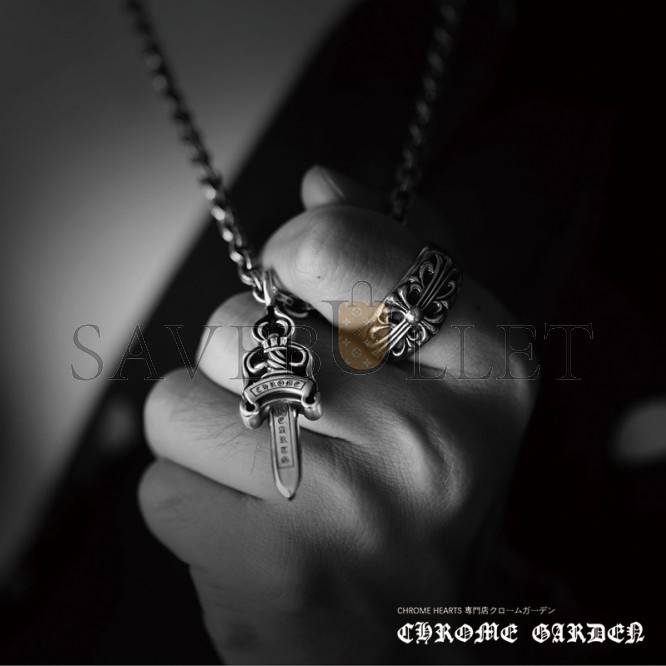 CHROME HEARTS DOUBLE DAGGER PENDANT(Pendant Only) CHROME HEARTS DOUBLE DAGGER PENDANT(Pendant Only)