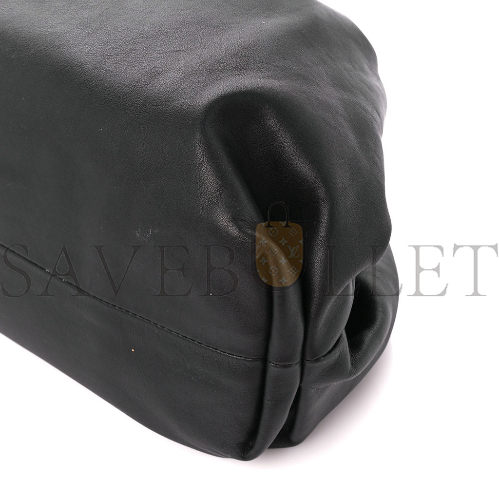 BOTTEGA VENETA SMOOTH BUTTER CALF THE POUCH OVERSIZED CLUTCH BLACK (38*18*8cm) BOTTEGA VENETA SMOOTH BUTTER CALF THE POUCH OVERSIZED CLUTCH BLACK (38*18*8cm)