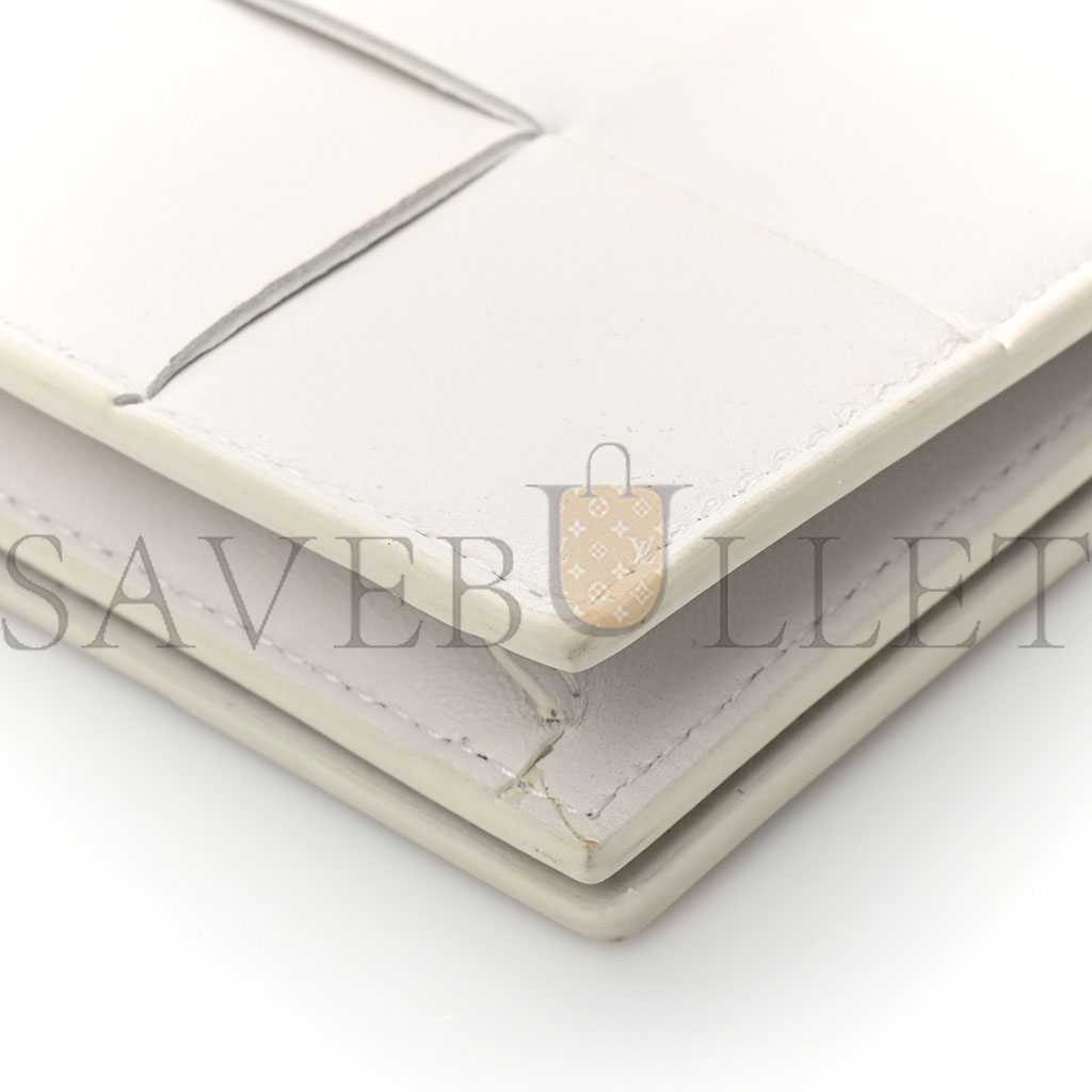 BOTTEGA VENETA NAPPA MAXI INTRECCIATO CARD HOLDER WALLET WHITE (12*8*3cm) BOTTEGA VENETA NAPPA MAXI INTRECCIATO CARD HOLDER WALLET WHITE (12*8*3cm)