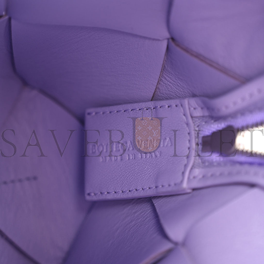 BOTTEGA VENETA LAMBSKIN MAXI INTRECCIATO SMALL CASSETTE CAMERA BAG WISTERIA (22*17*7cm) BOTTEGA VENETA LAMBSKIN MAXI INTRECCIATO SMALL CASSETTE CAMERA BAG WISTERIA (22*17*7cm)