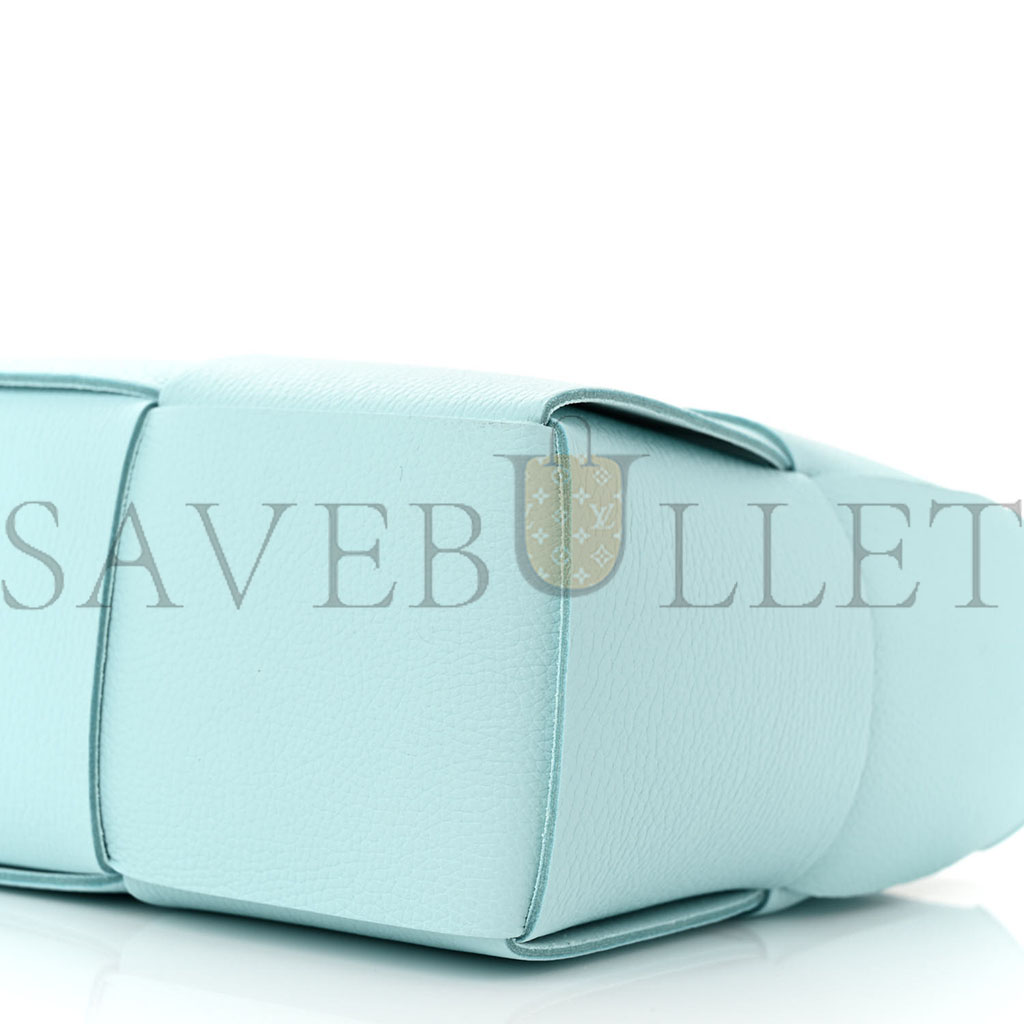 BOTTEGA VENETA GRAINED CALFSKIN MAXI INTRECCIATO MINI ARCO TOTE PALE BLUE (25*17*8cm) BOTTEGA VENETA GRAINED CALFSKIN MAXI INTRECCIATO MINI ARCO TOTE PALE BLUE (25*17*8cm)