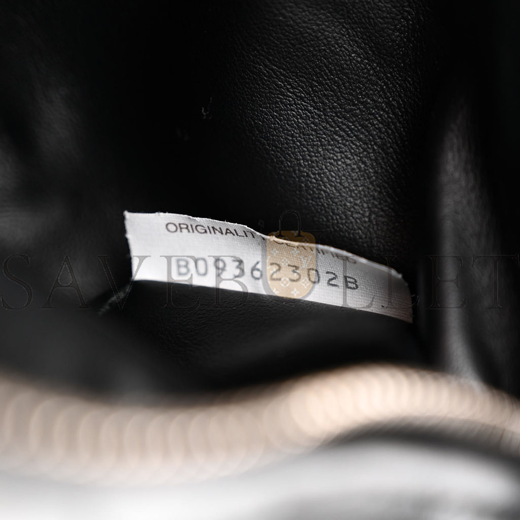 BOTTEGA VENETA NAPPA INTRECCIATO MINI JODIE BLACK (21*14*3cm) BOTTEGA VENETA NAPPA INTRECCIATO MINI JODIE BLACK (21*14*3cm)