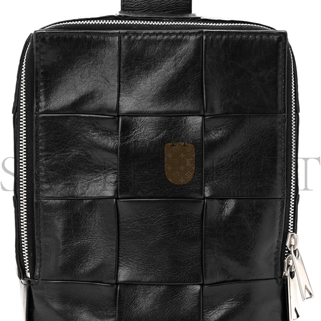 BOTTEGA VENETA PAPER CALFSKIN INTRECCIO MINI CASSETTE SLING BAG BLACK (19*13*5cm) BOTTEGA VENETA PAPER CALFSKIN INTRECCIO MINI CASSETTE SLING BAG BLACK (19*13*5cm)