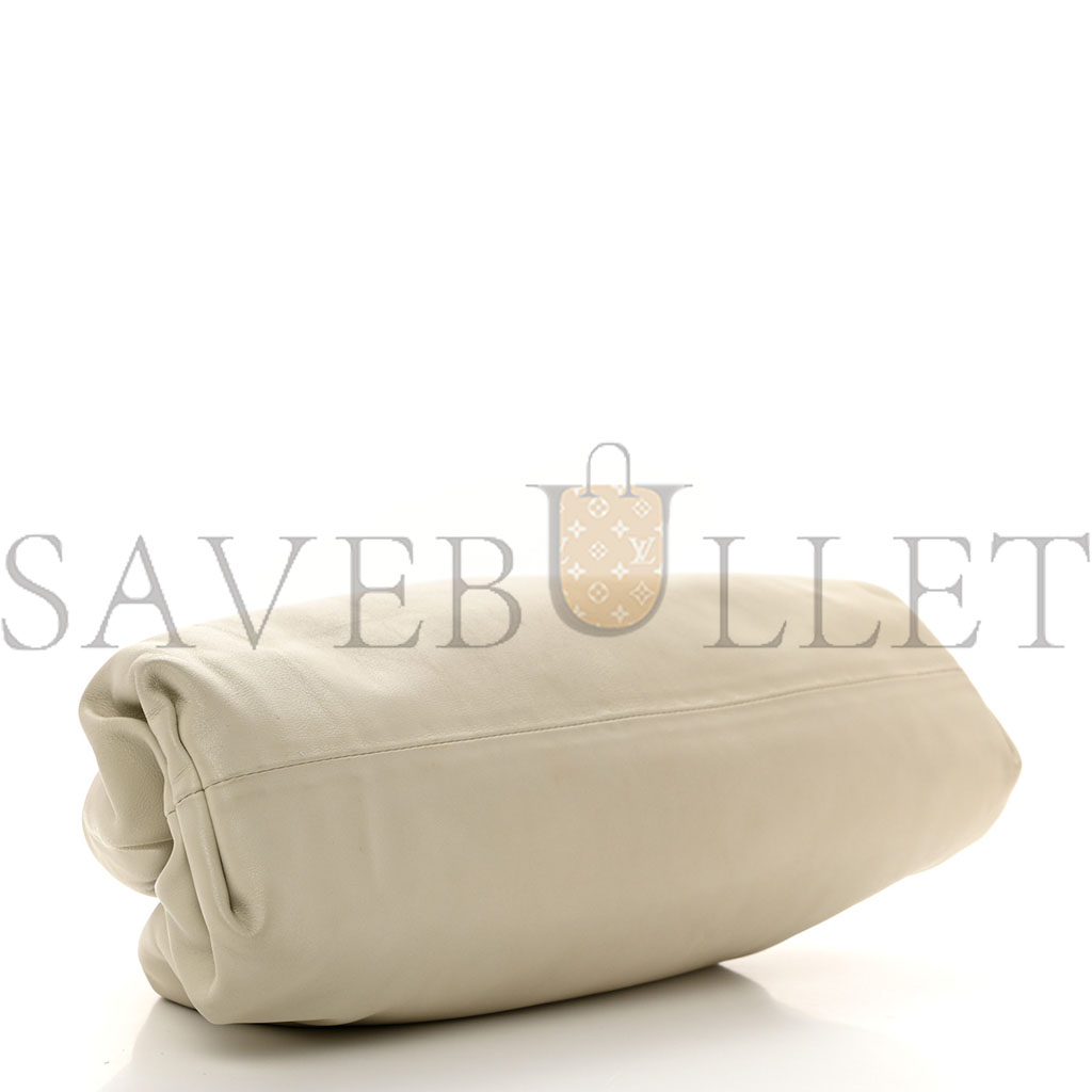 BOTTEGA VENETA SMOOTH BUTTER CALF THE POUCH OVERSIZED CLUTCH PLASTER (37*22*8cm) BOTTEGA VENETA SMOOTH BUTTER CALF THE POUCH OVERSIZED CLUTCH PLASTER (37*22*8cm)
