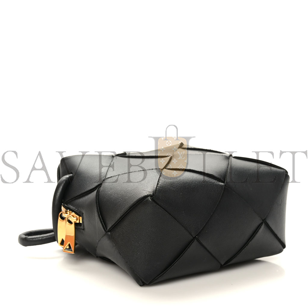 BOTTEGA VENETA LAMBSKIN MAXI INTRECCIATO MINI CASSETTE CAMERA BAG BLACK (15*14*7cm) BOTTEGA VENETA LAMBSKIN MAXI INTRECCIATO MINI CASSETTE CAMERA BAG BLACK (15*14*7cm)