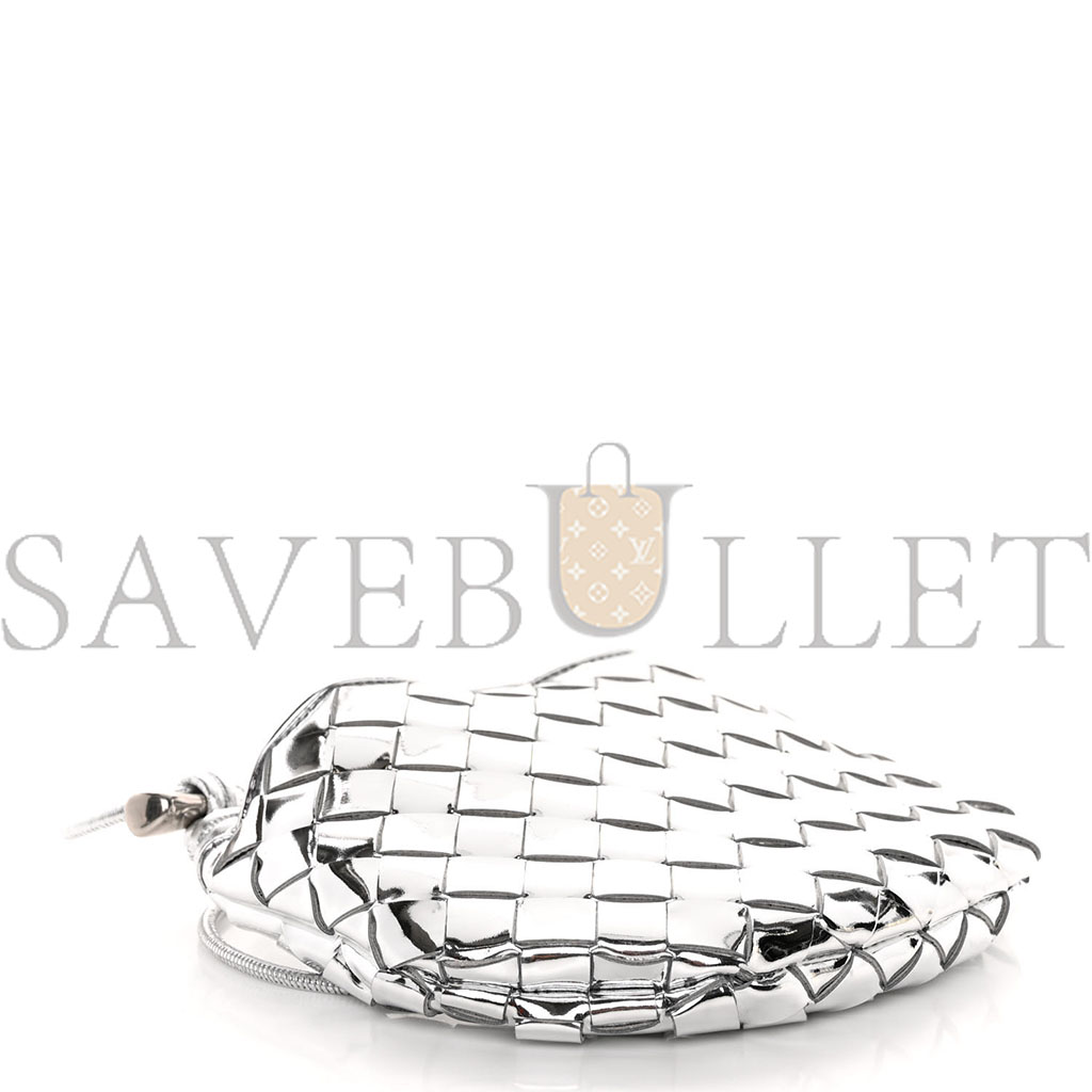 BOTTEGA VENETA MIRROR LAMINATED NAPPA INTRECCIATO MINI SARDINE BAG SILVER (20*15*3cm) BOTTEGA VENETA MIRROR LAMINATED NAPPA INTRECCIATO MINI SARDINE BAG SILVER (20*15*3cm)
