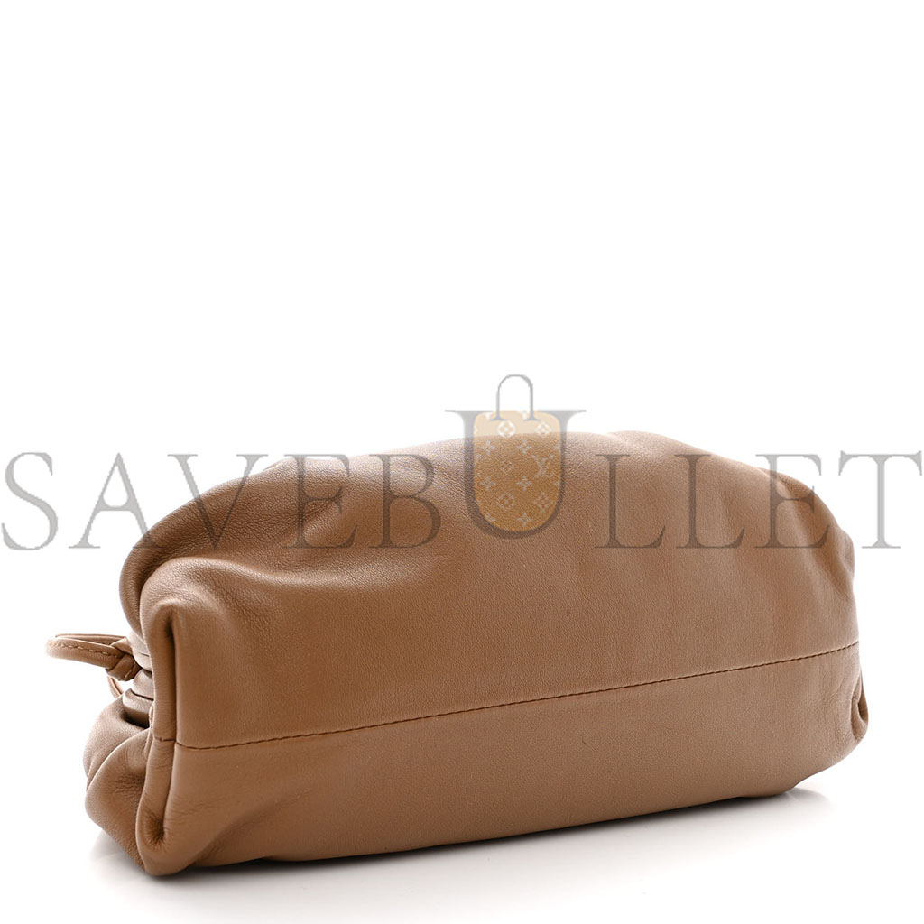 BOTTEGA VENETA BUTTER CALFSKIN THE MINI POUCH CAMMELLO (22*13*6cm) BOTTEGA VENETA BUTTER CALFSKIN THE MINI POUCH CAMMELLO (22*13*6cm)