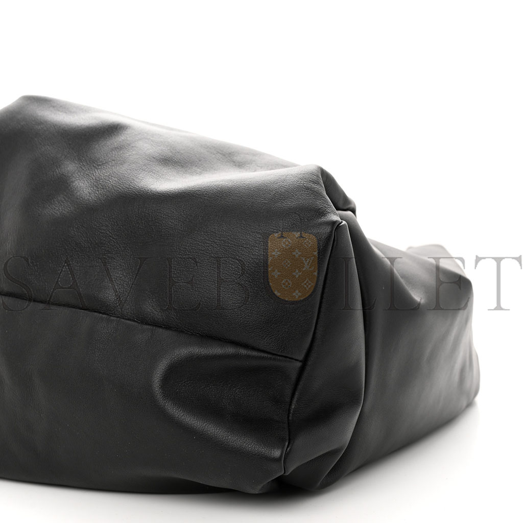 BOTTEGA VENETA SMOOTH BUTTER CALFSKIN LARGE THE SHOULDER POUCH BLACK (52*30*14cm) BOTTEGA VENETA SMOOTH BUTTER CALFSKIN LARGE THE SHOULDER POUCH BLACK (52*30*14cm)