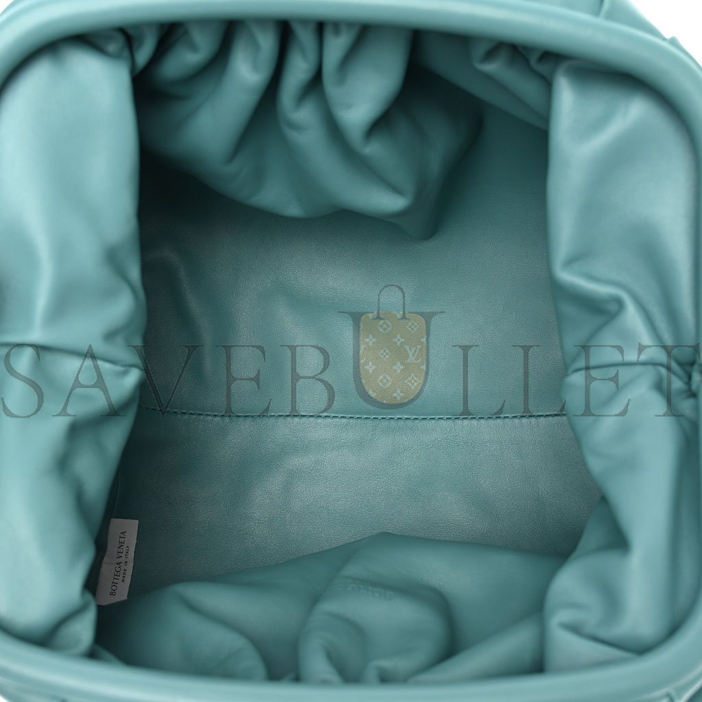 BOTTEGA VENETA SMOOTH BUTTER CALF THE POUCH OVERSIZED CLUTCH LINOLEUM (39*18*9cm) BOTTEGA VENETA SMOOTH BUTTER CALF THE POUCH OVERSIZED CLUTCH LINOLEUM (39*18*9cm)