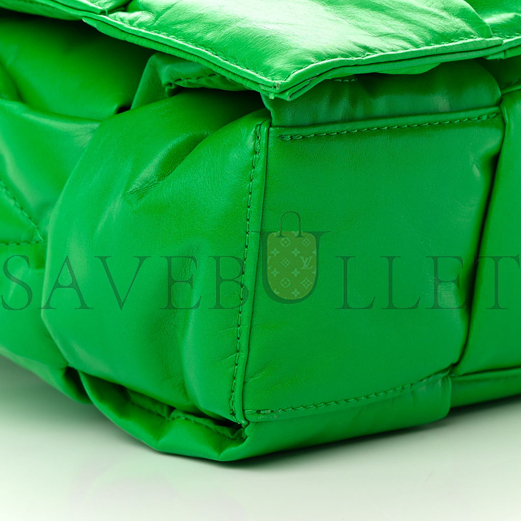 BOTTEGA VENETA PAPER CALFSKIN INTRECCIATO PADDED MEDIUM CASSETTE PARAKEET (29*16*8cm) BOTTEGA VENETA PAPER CALFSKIN INTRECCIATO PADDED MEDIUM CASSETTE PARAKEET (29*16*8cm)