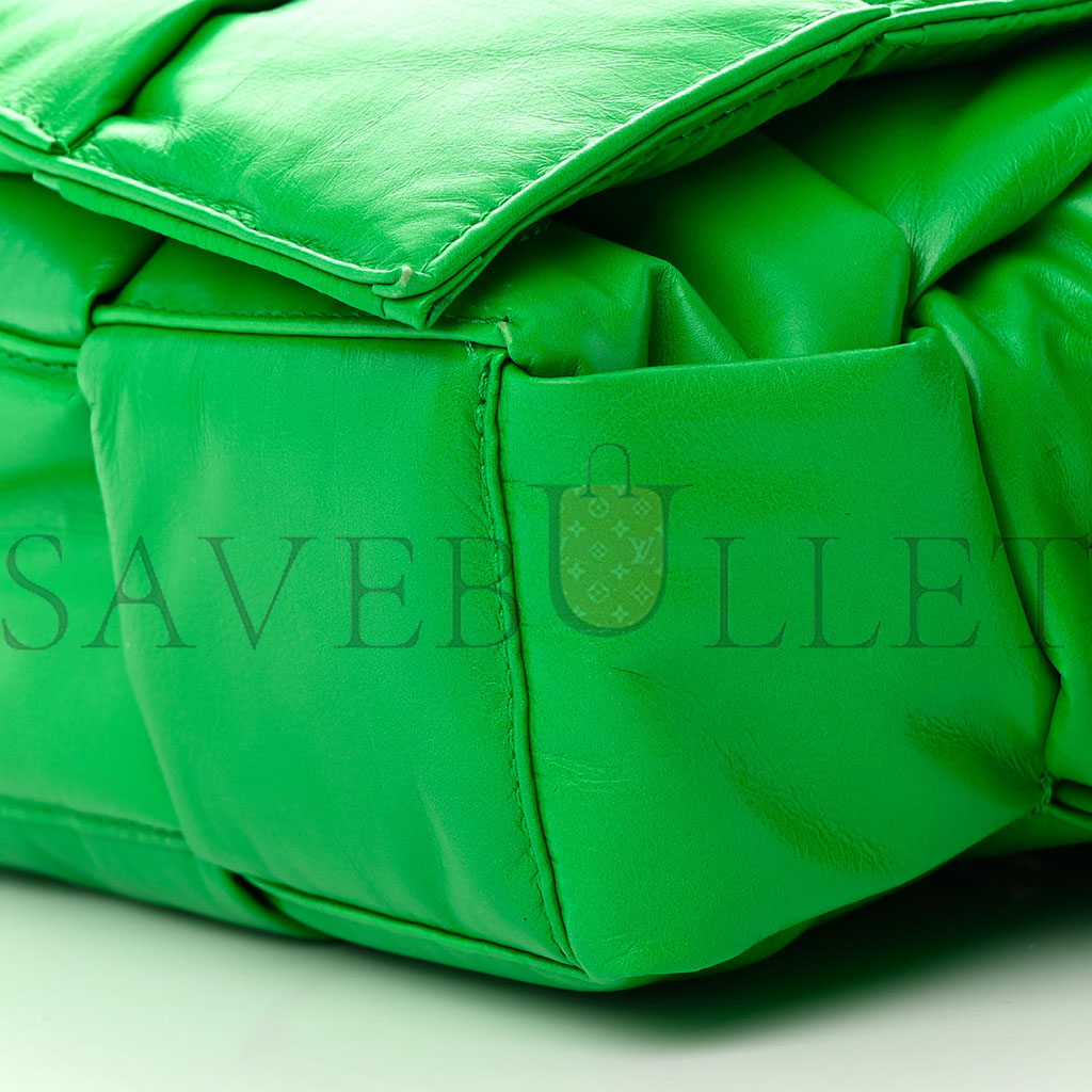 BOTTEGA VENETA PAPER CALFSKIN INTRECCIATO PADDED MEDIUM CASSETTE PARAKEET (29*16*8cm) BOTTEGA VENETA PAPER CALFSKIN INTRECCIATO PADDED MEDIUM CASSETTE PARAKEET (29*16*8cm)