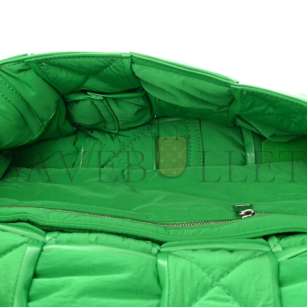 BOTTEGA VENETA PAPER CALFSKIN INTRECCIATO PADDED MEDIUM CASSETTE PARAKEET (29*16*8cm) BOTTEGA VENETA PAPER CALFSKIN INTRECCIATO PADDED MEDIUM CASSETTE PARAKEET (29*16*8cm)
