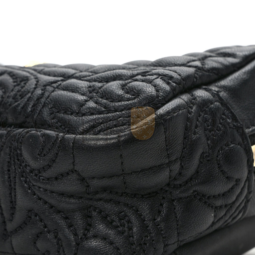 VERSACE NAPPA BAROCCO QUILTED VANITAS MEDEA BELT BAG BLACK (20*10*5cm) VERSACE NAPPA BAROCCO QUILTED VANITAS MEDEA BELT BAG BLACK (20*10*5cm)