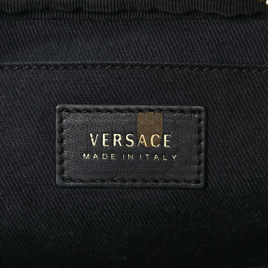 VERSACE NAPPA BAROCCO QUILTED VANITAS MEDEA BELT BAG BLACK (20*10*5cm) VERSACE NAPPA BAROCCO QUILTED VANITAS MEDEA BELT BAG BLACK (20*10*5cm)