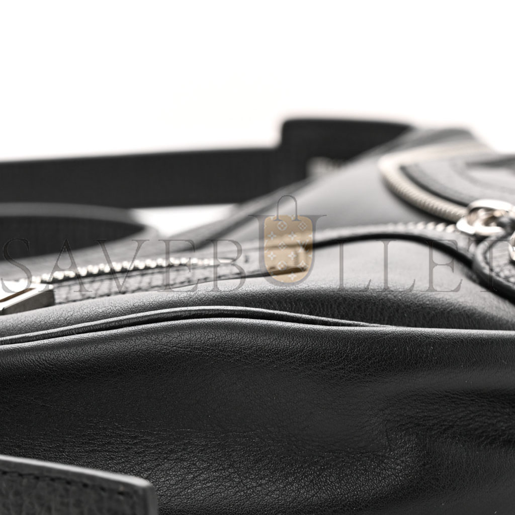 VERSACE CALFSKIN SMALL REPEAT ZIP HOBO BLACK (30*22*5cm) VERSACE CALFSKIN SMALL REPEAT ZIP HOBO BLACK (30*22*5cm)