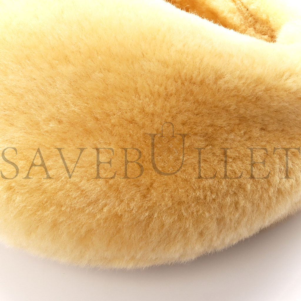 BOTTEGA VENETA SHEARLING LAMBSKIN MINI JODIE TEDDY (27*14*8cm) BOTTEGA VENETA SHEARLING LAMBSKIN MINI JODIE TEDDY (27*14*8cm)