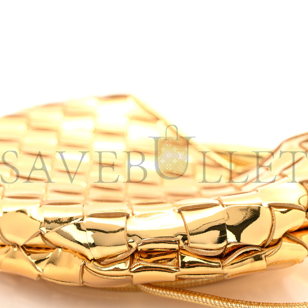 BOTTEGA VENETA MIRROR LAMINATED NAPPA INTRECCIATO MINI SARDINE BAG GOLD (20*15*3cm) BOTTEGA VENETA MIRROR LAMINATED NAPPA INTRECCIATO MINI SARDINE BAG GOLD (20*15*3cm)