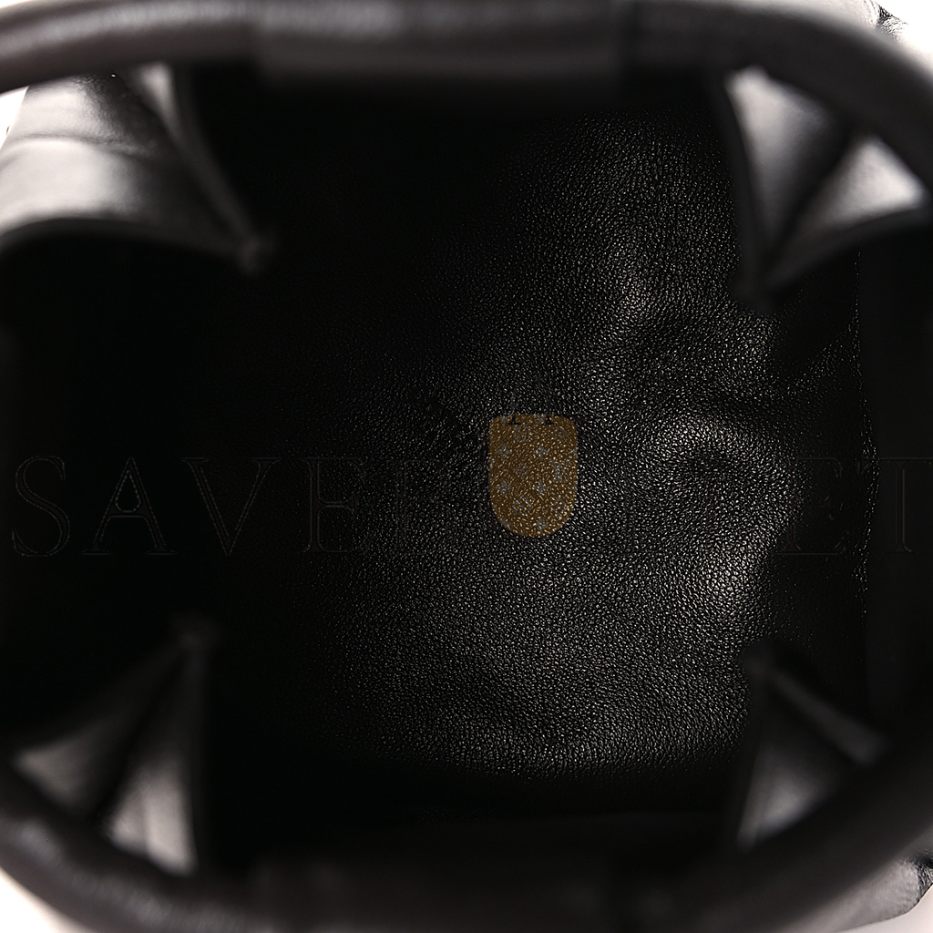 BOTTEGA VENETA NAPPA STRASS PYRAMID BAG FONDANT (15*15*13cm) BOTTEGA VENETA NAPPA STRASS PYRAMID BAG FONDANT (15*15*13cm)