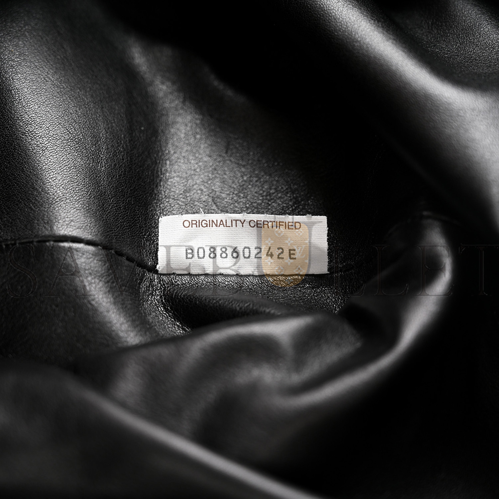 BOTTEGA VENETA SMOOTH BUTTER CALF THE POUCH OVERSIZED CLUTCH BLACK (38*18*8cm) BOTTEGA VENETA SMOOTH BUTTER CALF THE POUCH OVERSIZED CLUTCH BLACK (38*18*8cm)