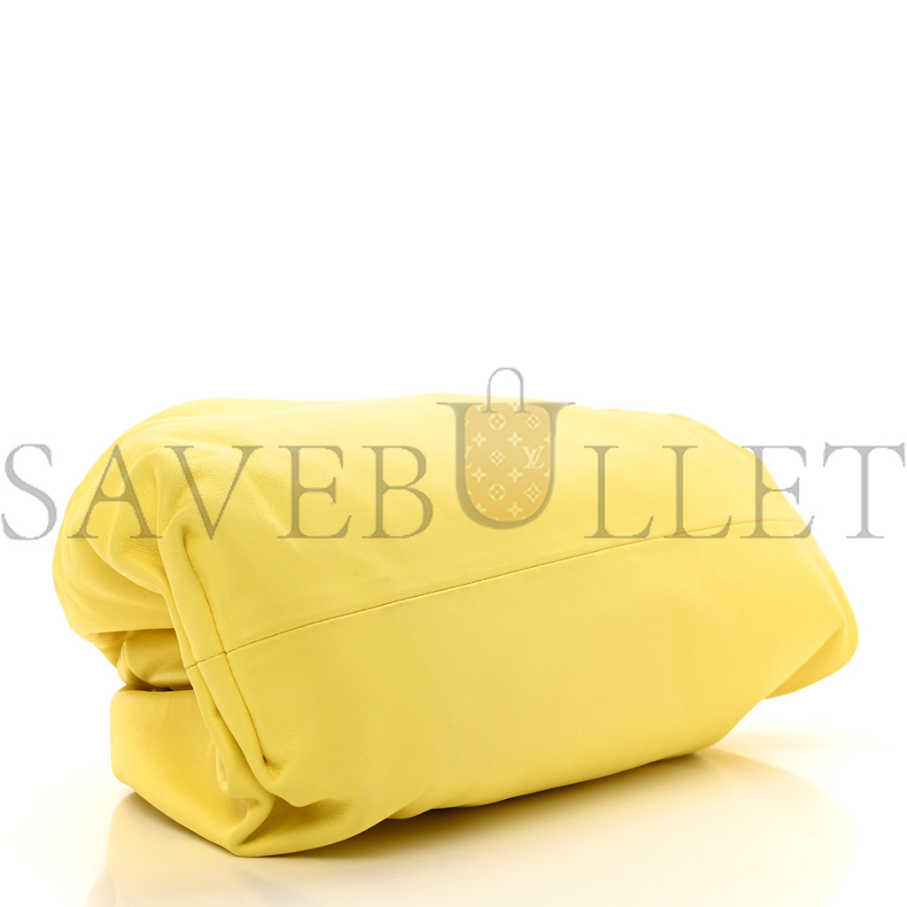 BOTTEGA VENETA SMOOTH BUTTER CALF THE POUCH OVERSIZED CLUTCH SHERBERT (35*20*8cm) BOTTEGA VENETA SMOOTH BUTTER CALF THE POUCH OVERSIZED CLUTCH SHERBERT (35*20*8cm)