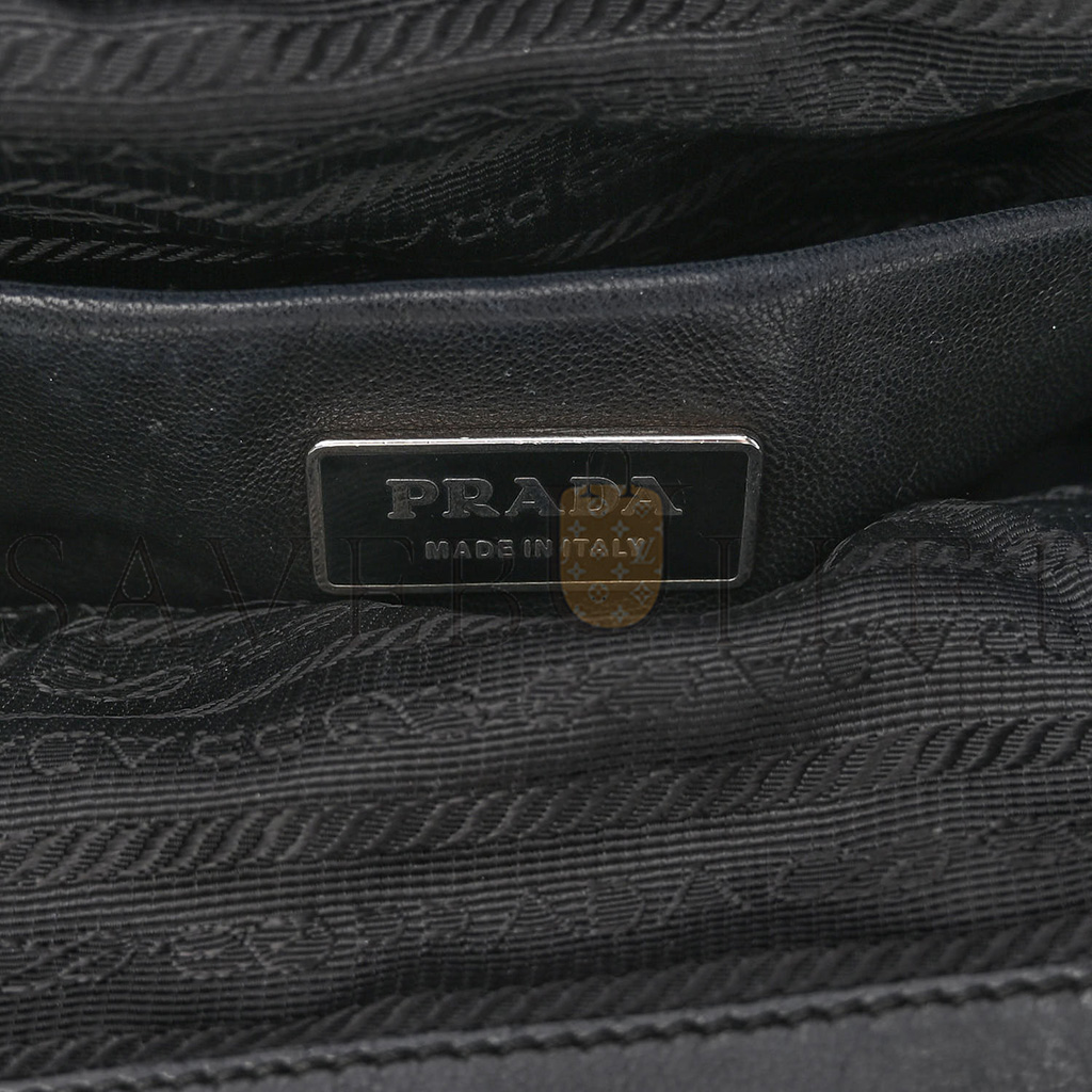 PRADA CALFSKIN SWING CHAIN FRAME BAG BLACK (25*23*10cm) PRADA CALFSKIN SWING CHAIN FRAME BAG BLACK (25*23*10cm)