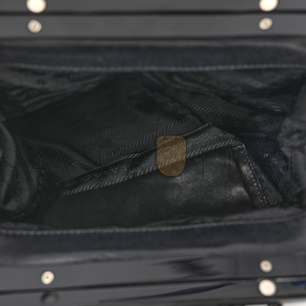 PRADA CALFSKIN SWING CHAIN FRAME BAG BLACK (25*23*10cm) PRADA CALFSKIN SWING CHAIN FRAME BAG BLACK (25*23*10cm)