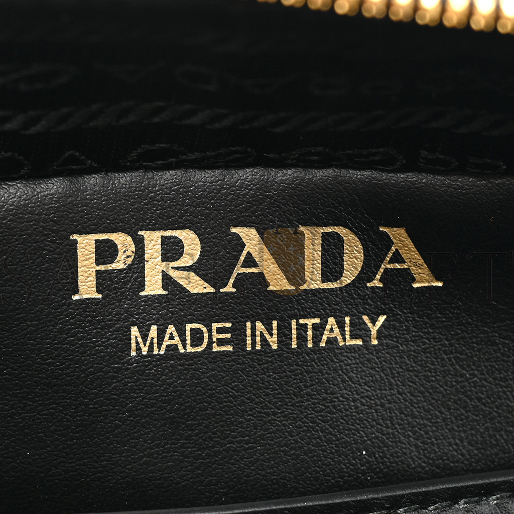 PRADA JACQUARD SAFFIANO TRIANGOLO SYMBOLE EMBROIDERED SMALL SHOULDER BAG BLACK CORDA (23*17*7cm) PRADA JACQUARD SAFFIANO TRIANGOLO SYMBOLE EMBROIDERED SMALL SHOULDER BAG BLACK CORDA (23*17*7cm)