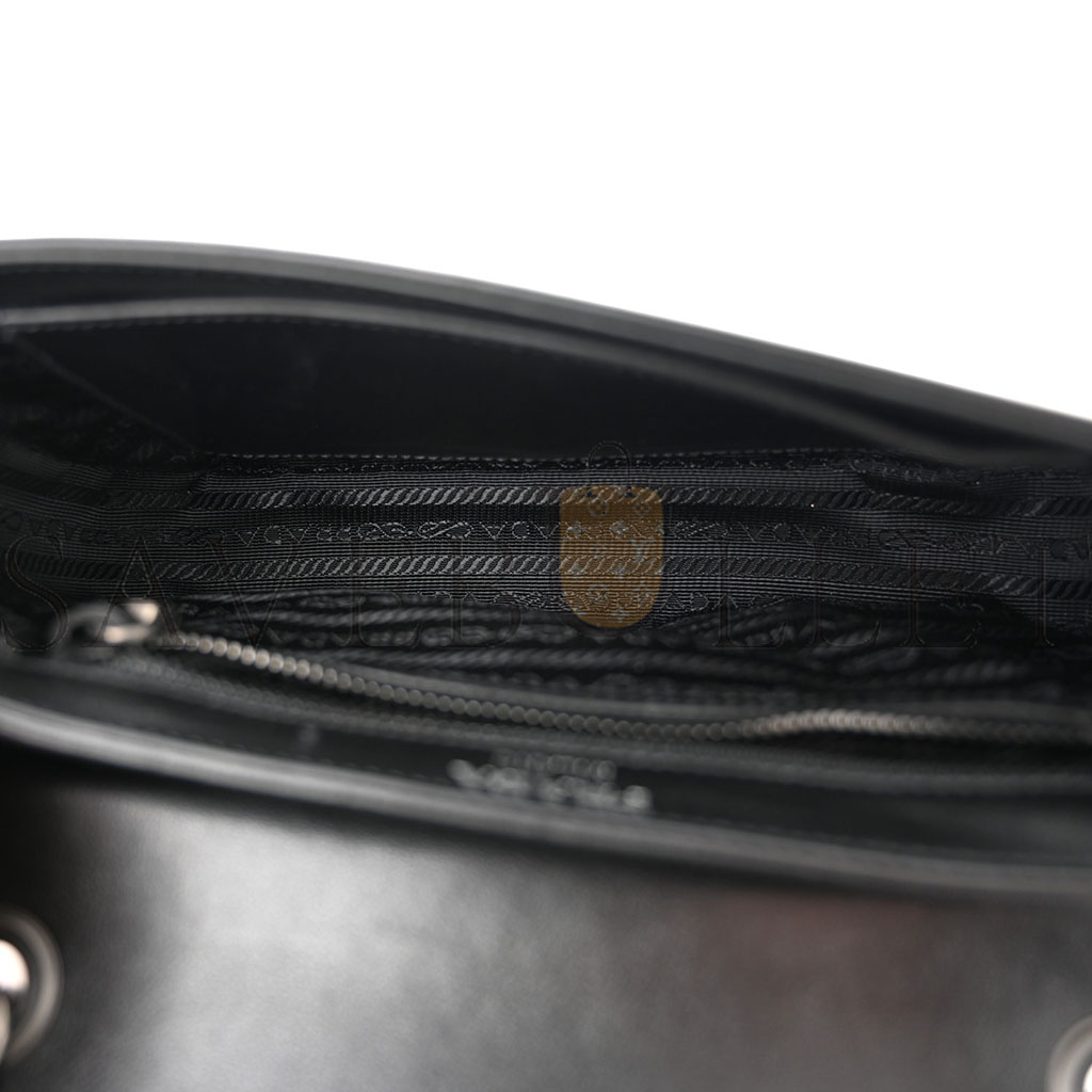 PRADA GLACE CALFSKIN STUDDED CROSSBODY BLACK (22*15*6cm) PRADA GLACE CALFSKIN STUDDED CROSSBODY BLACK (22*15*6cm)