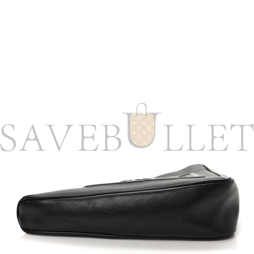 PRADA GRACE LUX TRIANGLE WRISTLET POUCH BLACK (26*15*6cm) PRADA GRACE LUX TRIANGLE WRISTLET POUCH BLACK (26*15*6cm)