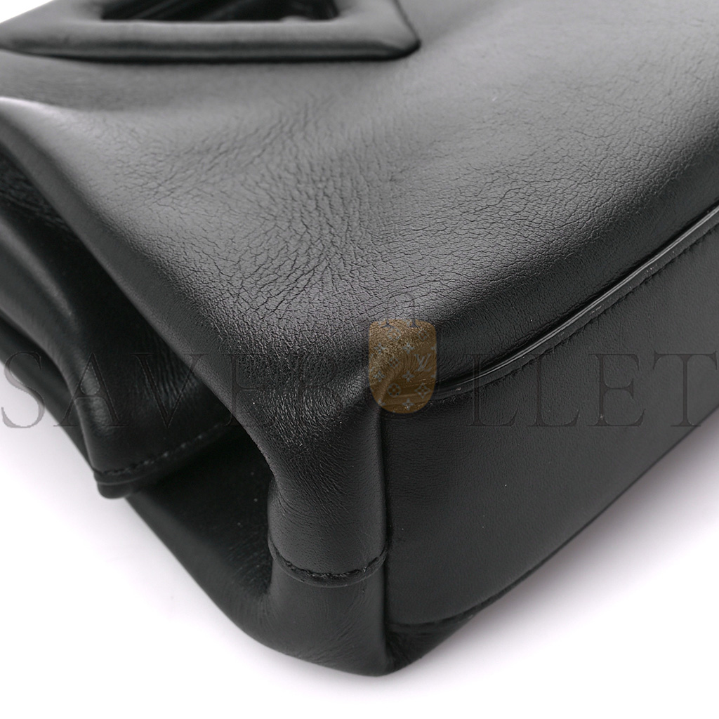 BOTTEGA VENETA CALFSKIN SMALL THE POINT TRIANGLE BAG BLACK (20*17*8cm) BOTTEGA VENETA CALFSKIN SMALL THE POINT TRIANGLE BAG BLACK (20*17*8cm)