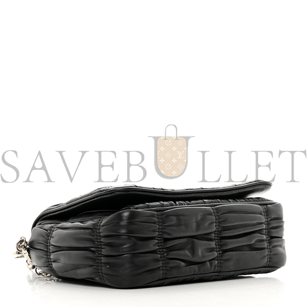 PRADA NAPPA GAUFRE FLAP SHOULDER BAG BLACK (20*13*8cm) PRADA NAPPA GAUFRE FLAP SHOULDER BAG BLACK (20*13*8cm)