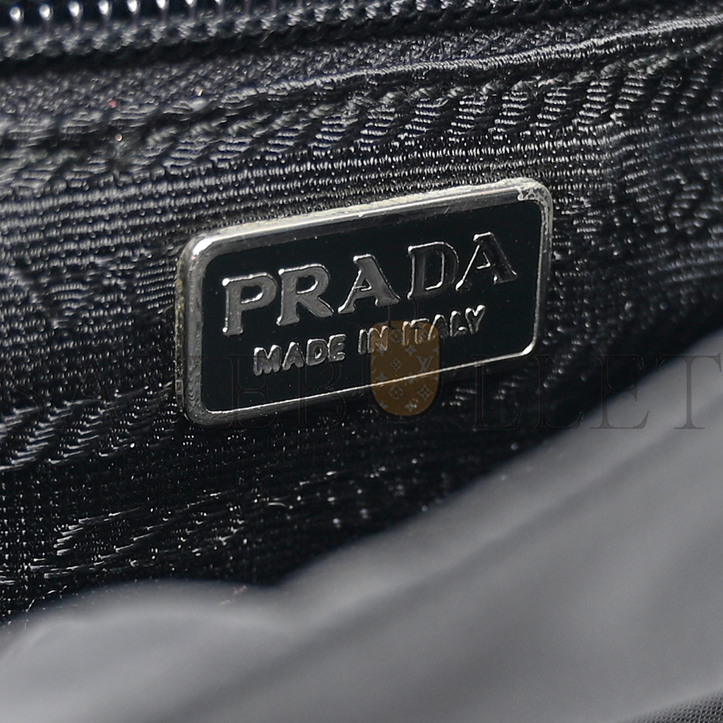 PRADA NYLON FLAP MESSENGER BAG BLACK (15*15*8cm) PRADA NYLON FLAP MESSENGER BAG BLACK (15*15*8cm)