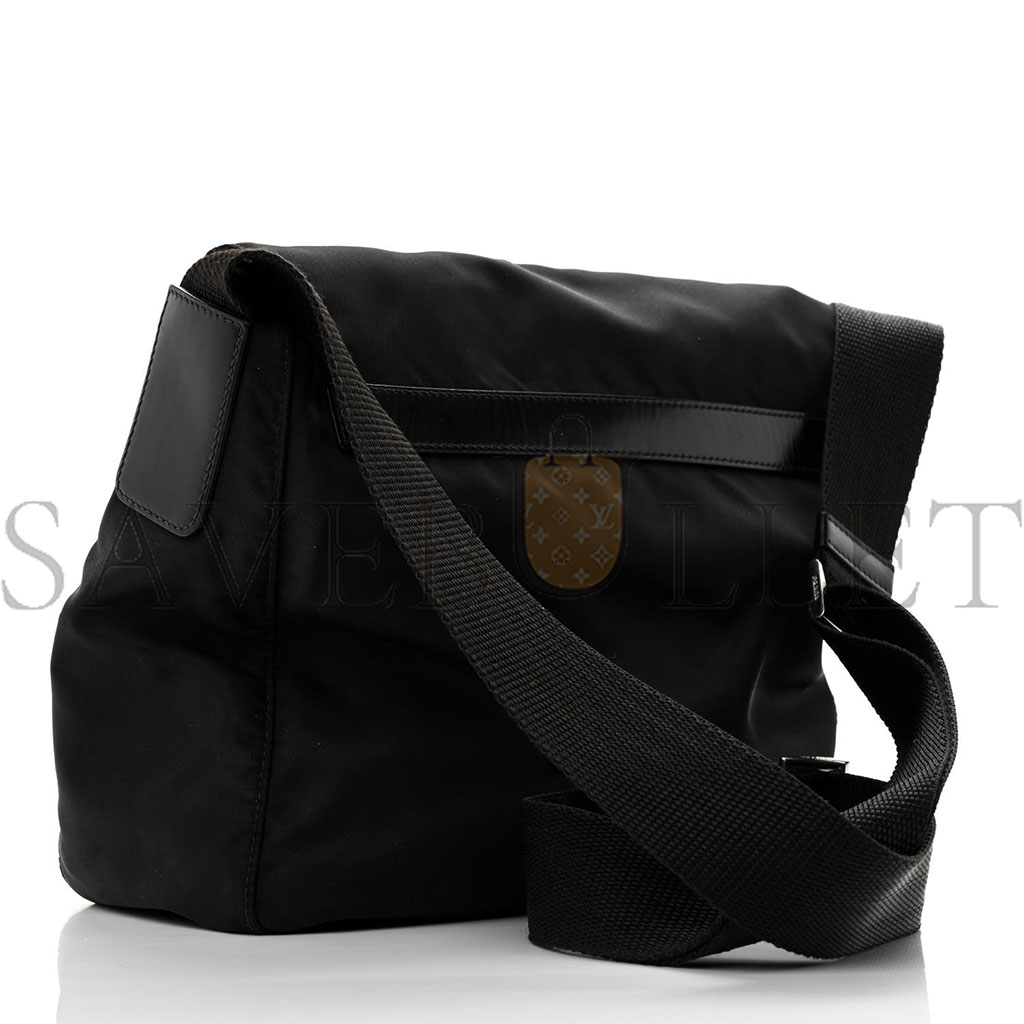 PRADA NYLON VELA MESSENGER BLACK (23*22*10cm) PRADA NYLON VELA MESSENGER BLACK (23*22*10cm)