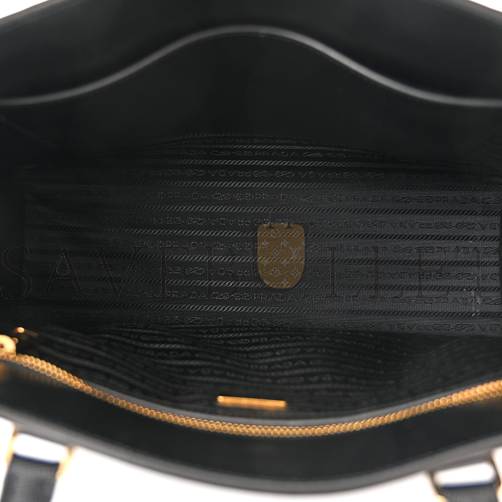 PRADA SAFFIANO LUX EMBOSSED LOGO LARGE SHOULDER BAG BLACK (33*26*11cm) PRADA SAFFIANO LUX EMBOSSED LOGO LARGE SHOULDER BAG BLACK (33*26*11cm)