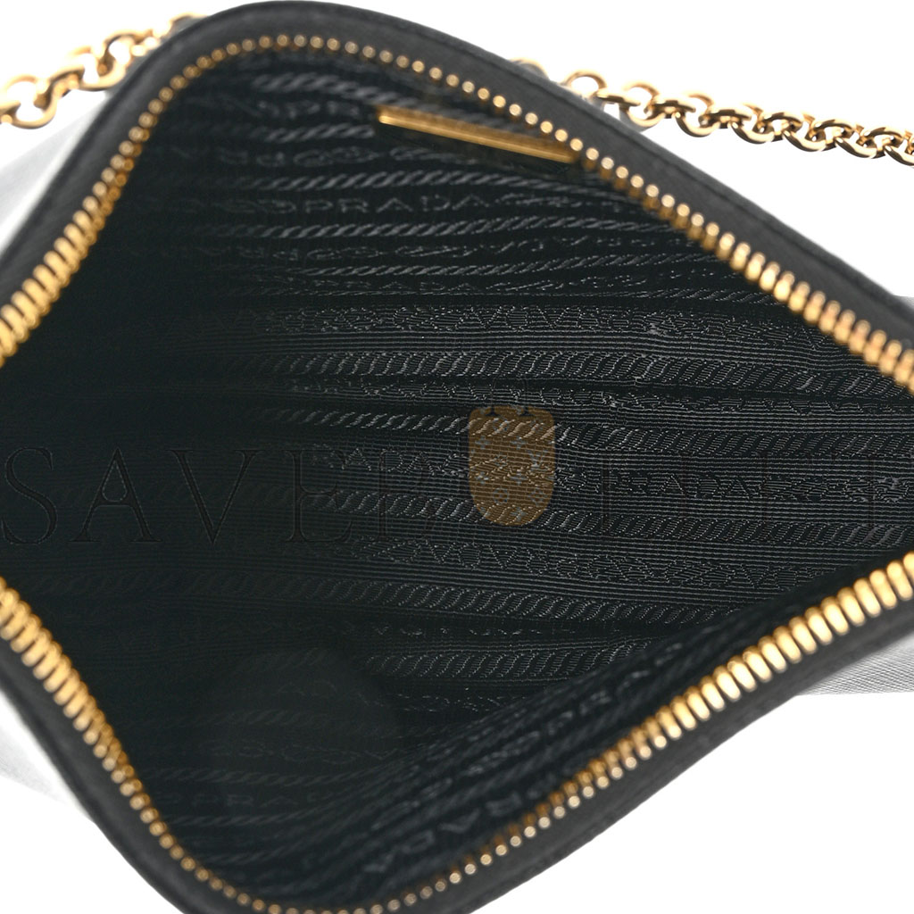 PRADA SAFFIANO LUX RE-EDITION 2005 SHOULDER BAG BLACK (22*17*6cm) PRADA SAFFIANO LUX RE-EDITION 2005 SHOULDER BAG BLACK (22*17*6cm)
