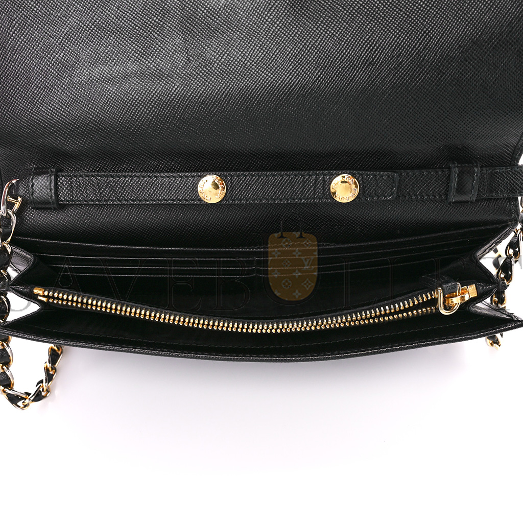 PRADA SAFFIANO METAL ORO CHAIN WALLET BLACK (21*11*2cm) PRADA SAFFIANO METAL ORO CHAIN WALLET BLACK (21*11*2cm)