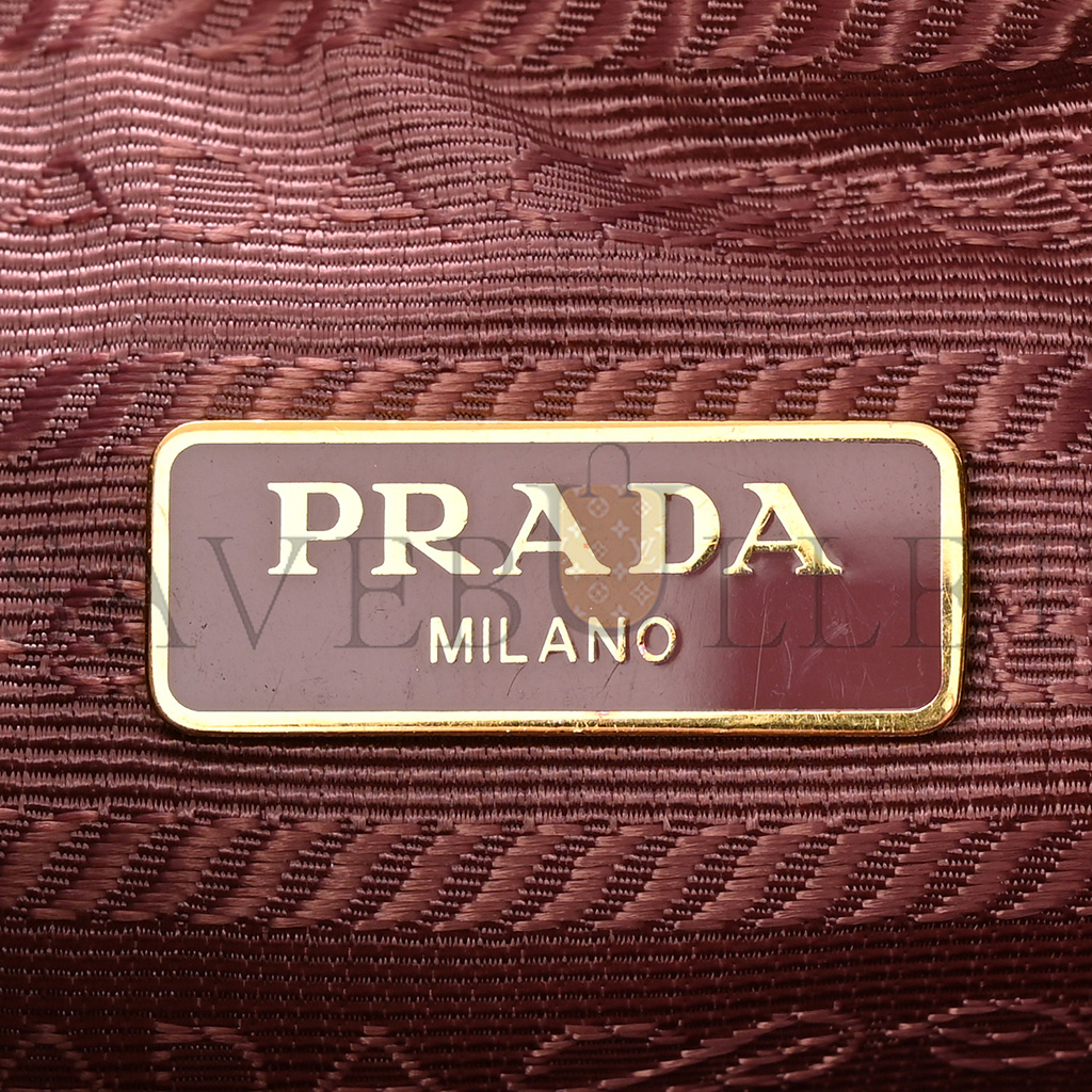 PRADA SAFFIANO RE-EDITION 2005 SHOULDER BAG ALABASTRO (22*17*6cm) PRADA SAFFIANO RE-EDITION 2005 SHOULDER BAG ALABASTRO (22*17*6cm)