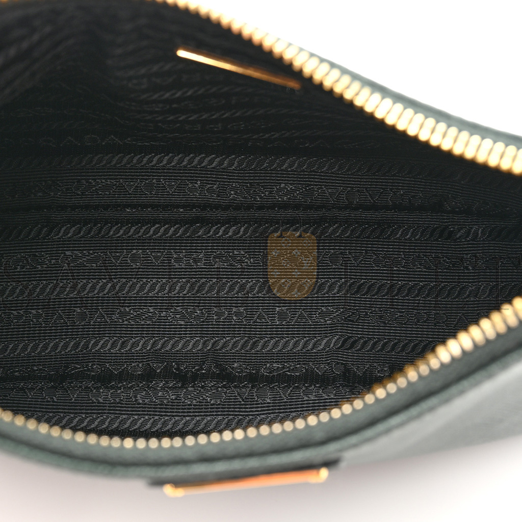 PRADA SAFFIANO RE-EDITION 2005 SHOULDER BAG SMERALDO (22*18*6cm) PRADA SAFFIANO RE-EDITION 2005 SHOULDER BAG SMERALDO (22*18*6cm)