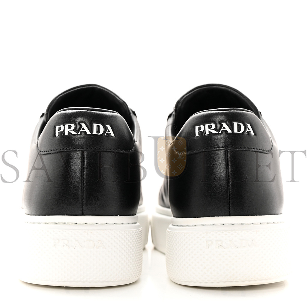 PRADA VITELLO SOFT TRIANGLE LOGO LOW TOP 45MM SNEAKERS 40 BLACK WHITE PRADA VITELLO SOFT TRIANGLE LOGO LOW TOP 45MM SNEAKERS 40 BLACK WHITE