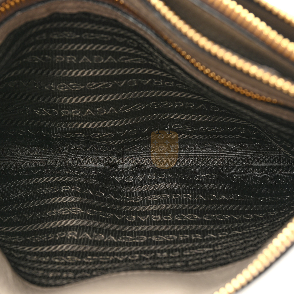 PRADA VITELLO DAINO DOUBLE ZIP CROSSBODY BAG ARGILLA (24*17*2cm) PRADA VITELLO DAINO DOUBLE ZIP CROSSBODY BAG ARGILLA (24*17*2cm)