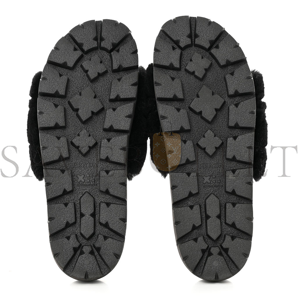 PRADA SHEARLING METAL TRIANGLE LOGO LUG SOLE 20MM SLIDE SANDALS 41 BLACK PRADA SHEARLING METAL TRIANGLE LOGO LUG SOLE 20MM SLIDE SANDALS 41 BLACK