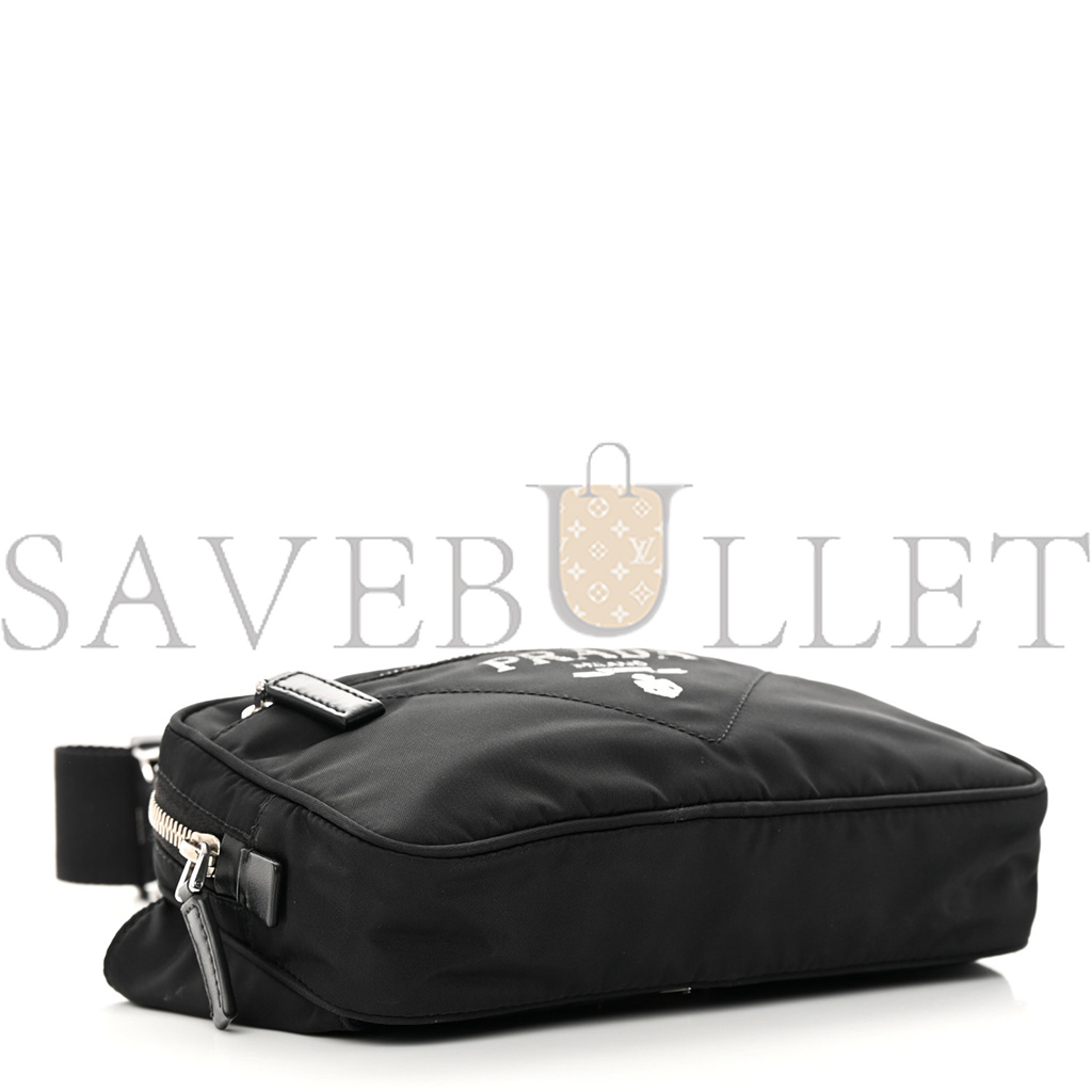 PRADA TESSUTO RE-NYLON LOGO PRINT BELT BAG BLACK (22*13*6cm) PRADA TESSUTO RE-NYLON LOGO PRINT BELT BAG BLACK (22*13*6cm)