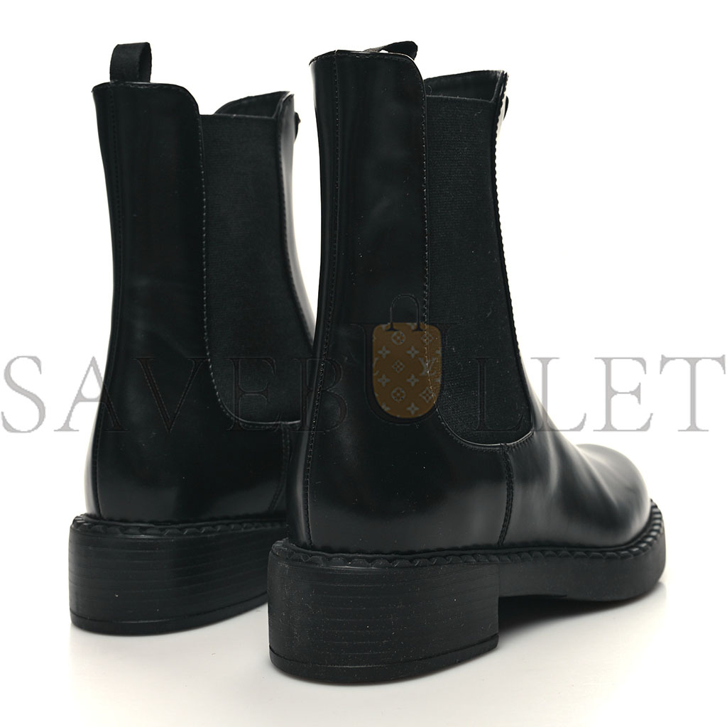 PRADA SPAZZOLATO METAL TRIANGLE LOGO 50MM CHELSEA BOOTS 38 BLACK PRADA SPAZZOLATO METAL TRIANGLE LOGO 50MM CHELSEA BOOTS 38 BLACK