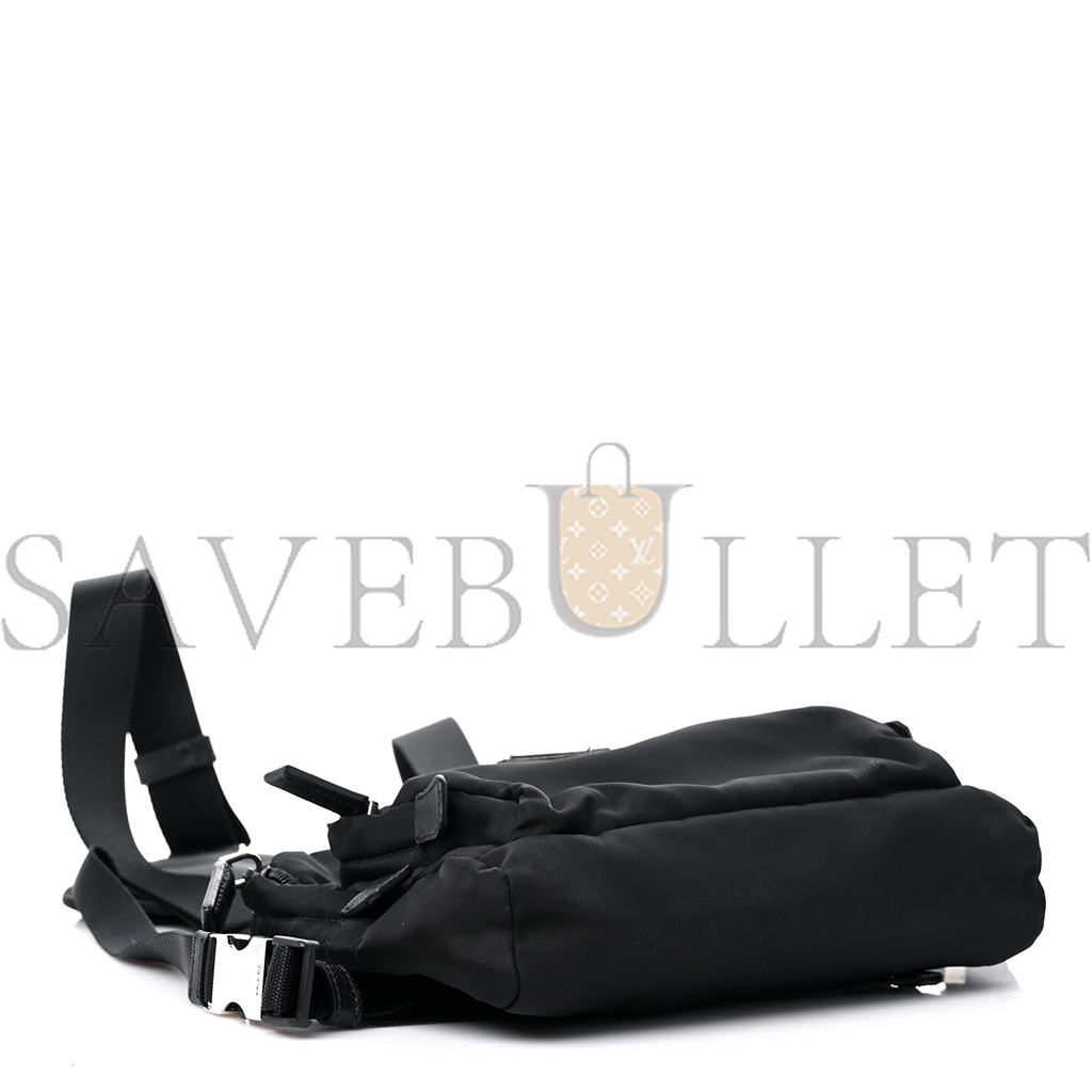 PRADA TESSUTO NYLON MONTAGNA HARNESS BAG BLACK (22*18*5cm) PRADA TESSUTO NYLON MONTAGNA HARNESS BAG BLACK (22*18*5cm)